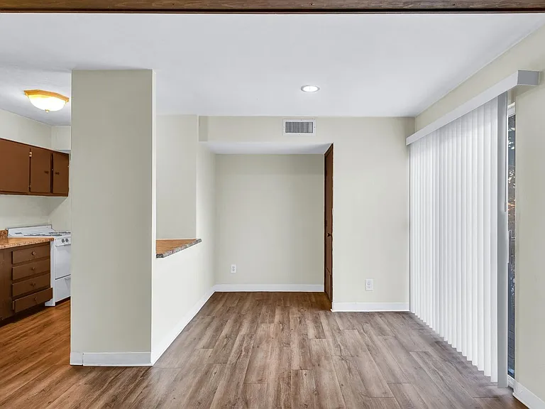 717 Fairmont Dr — Photo 33