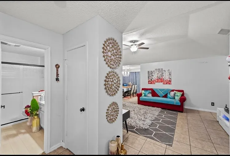 8636 Mystic Trl — Photo 14