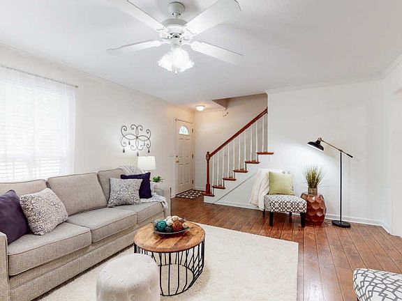 5th image of 303 Battlewood Ave #A