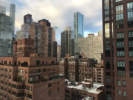 Rented by Living New York | media 60