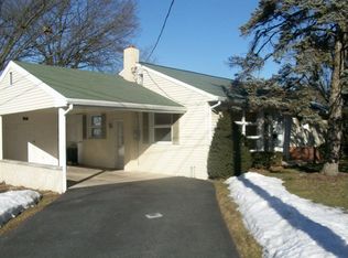 1205 W Main St, Ephrata, PA 17522