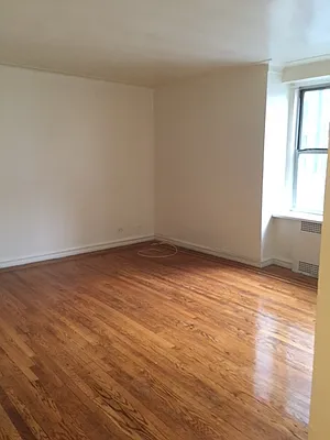 Rented by Lang Realty LLC | media 3