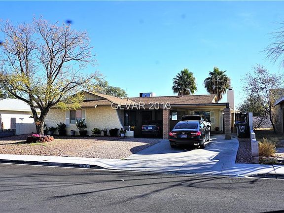2nd image of 1701 Blue Mountain Dr