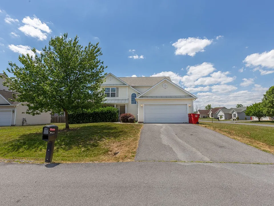 59 Stork Ln