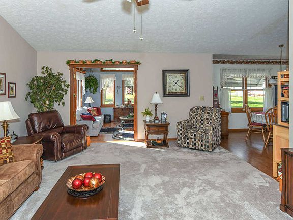 5th image of 2518 Willowood Dr