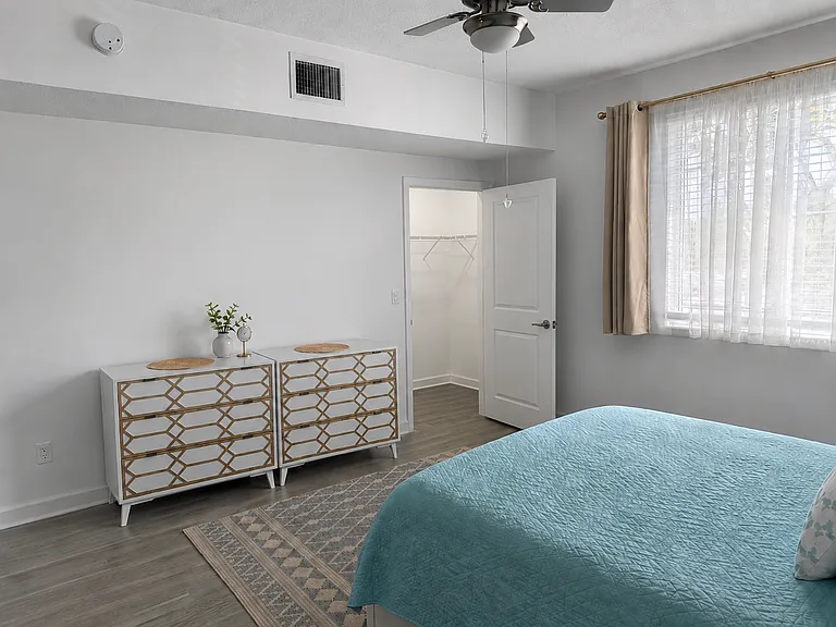 2100 Quantum Lakes Dr — Photo 6