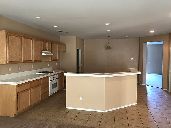 5th image of 12999 Georgetown Ln