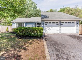 230 E Juniper Ave, Sterling, VA 20164