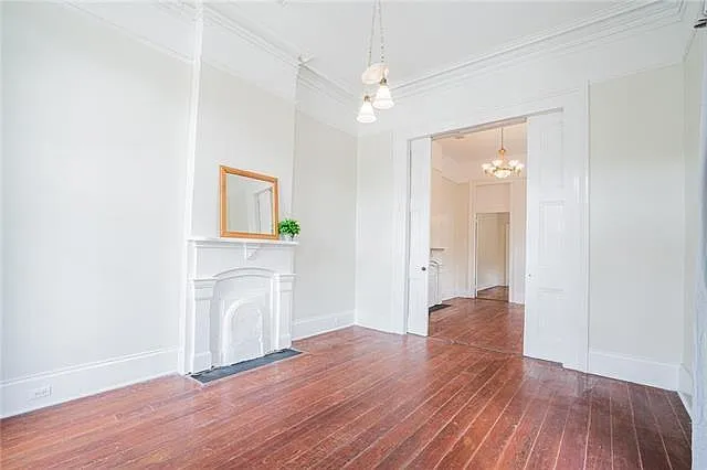 2325 Laurel St — Photo 4