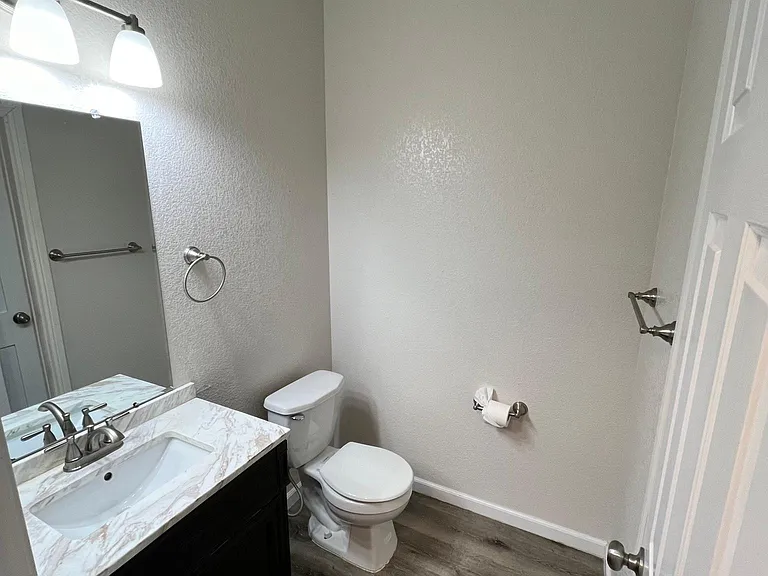 19049 E Warren Dr #202 — Photo 14