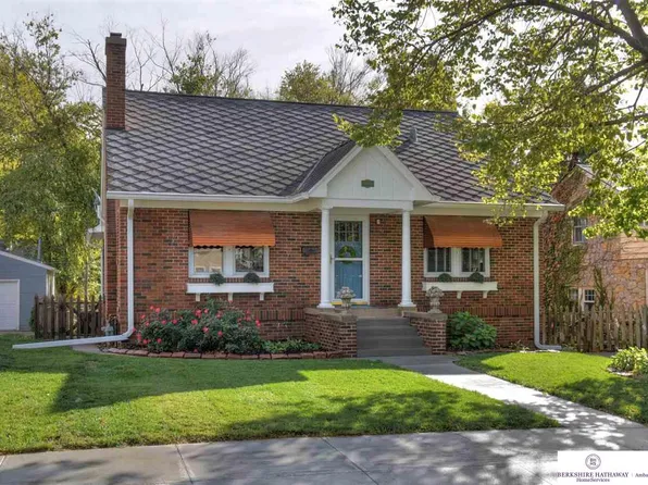 1831 N 49th Ave, Omaha, NE 68104