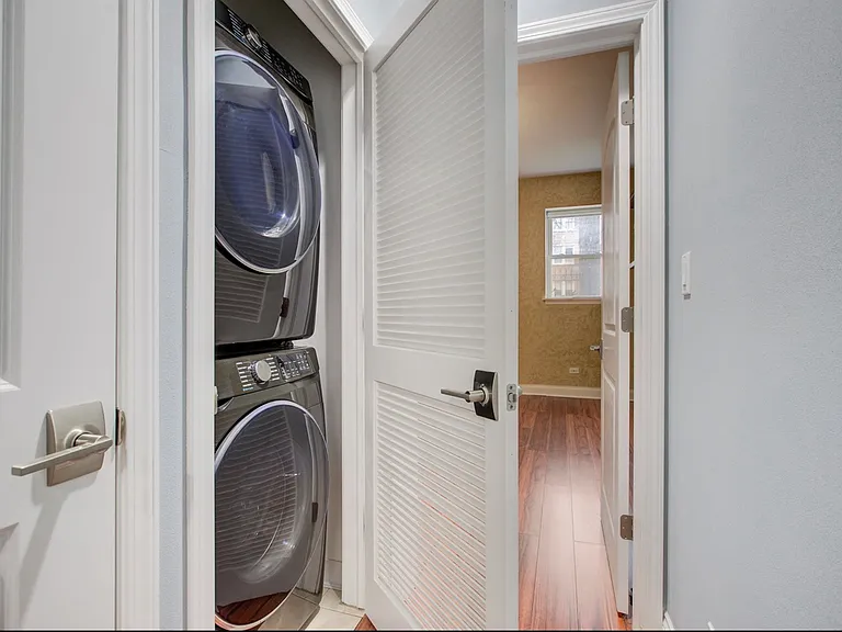 2057 W Fargo Ave #1 — Photo 17