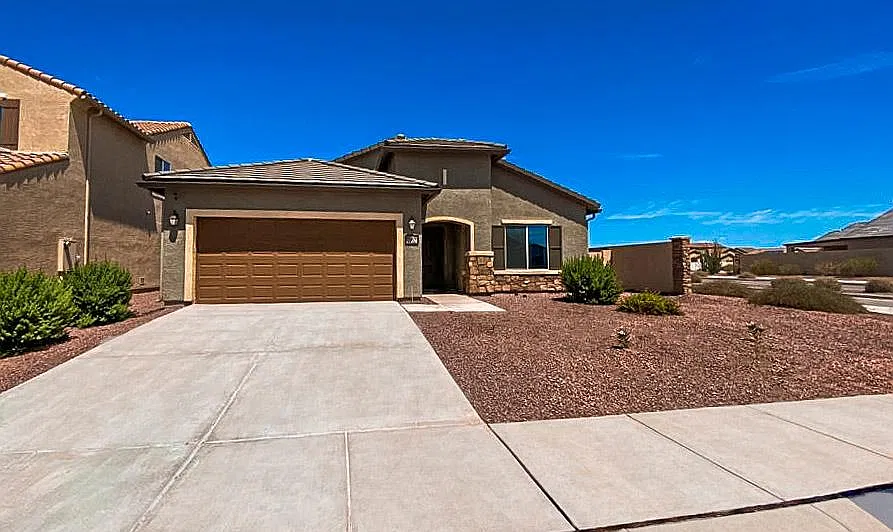 21470 E Freedom Dr