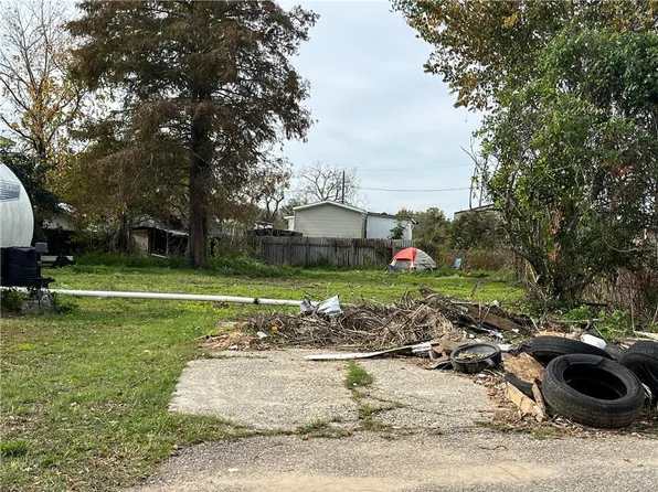 313 Johnson St, Saint Rose, LA 70087