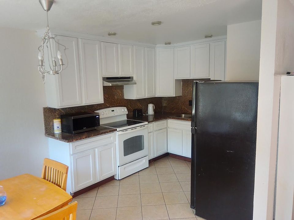 1st image of 768 Calla Dr #2