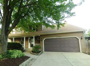 2248 Valley Creek Dr, Elgin, IL 60123