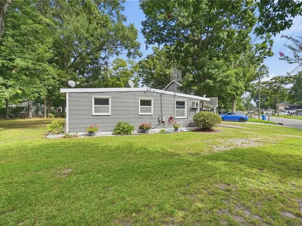 2501 Harling Dr, Chesapeake, VA 23325