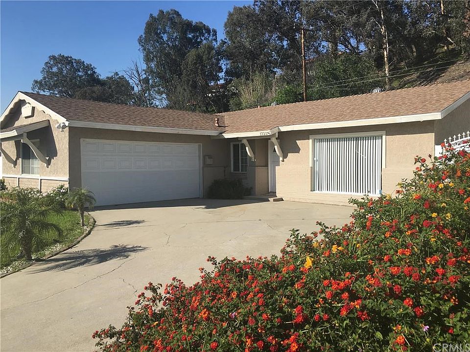 1st image of 1725 E Autumn Dr
