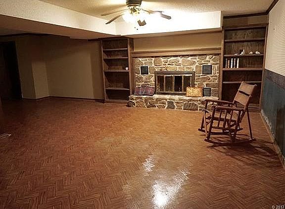 Full basement extra sq ft