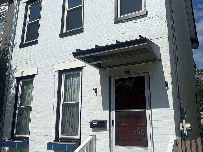 402 N Bedford St — Photo 9