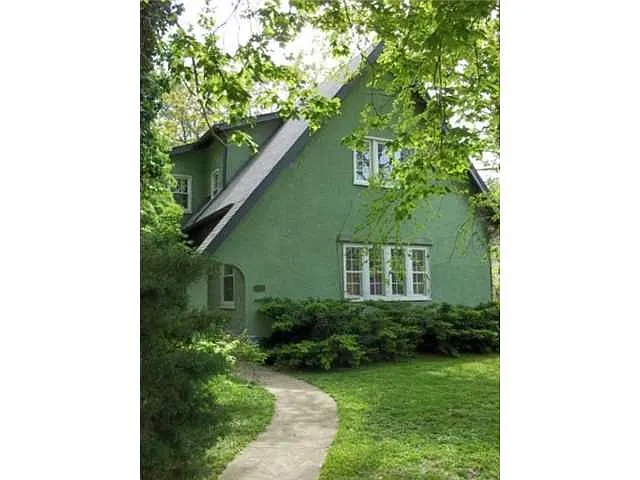715 Kessler Boulevard East Dr photo 1