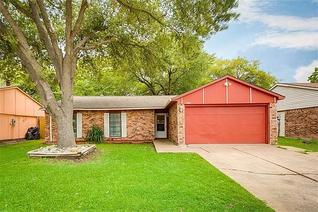 1st image of 5621 Briarcrest Dr