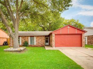 5621 Briarcrest Dr, Garland, TX 75043