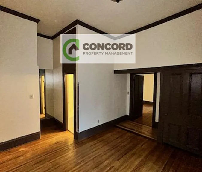 102 S Mendenhall St #B — Photo 10