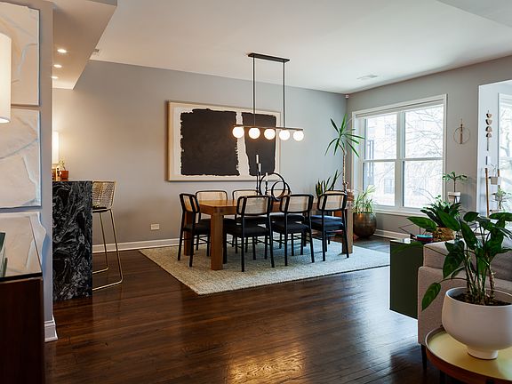2nd image of 5047 N Sheridan Rd APT 2S