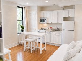 515 W 122nd St