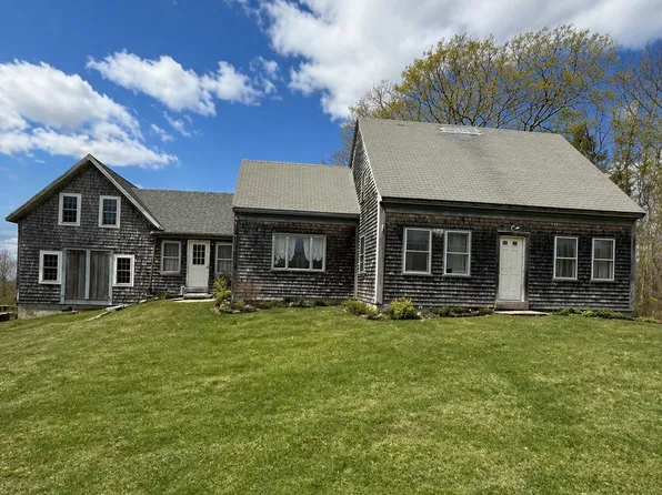 882 Jackson Rd, Waldoboro, ME 04572