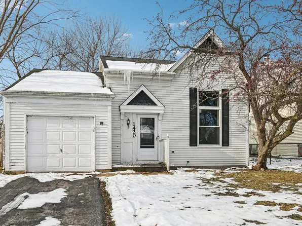 1420 Greenridge Ave, Algonquin, IL 60102