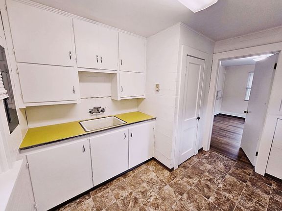 3rd image of 2503 300th St NW