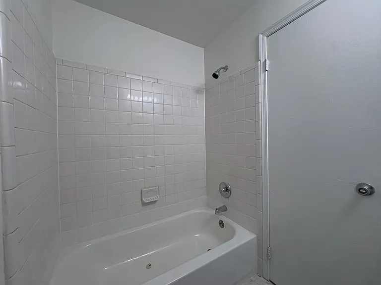 1919 Mount Vernon St #1R — Photo 26