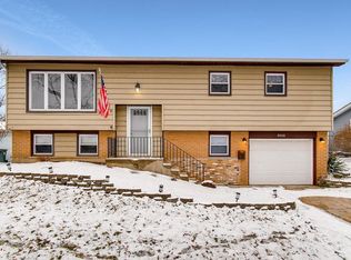 5811 Victoria Dr, Oak Forest, IL 60452