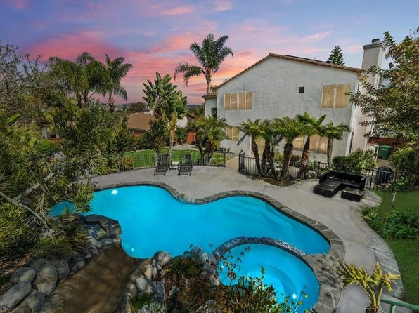 2326 Byron Pl, Carlsbad, CA 92008
