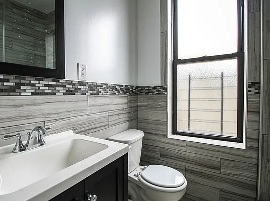 Rented by Hagstrom Management Inc | media 7