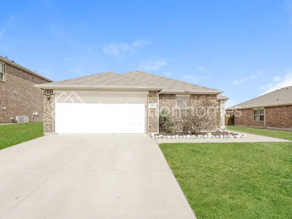 304 Hawthorn Dr, Nevada, TX 75173