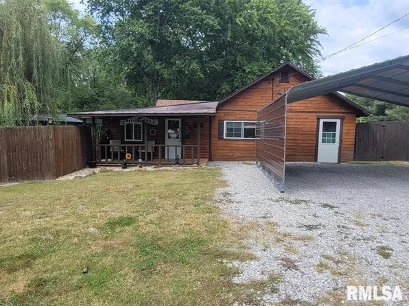 820 White Ave, Mount Vernon, IL 62864