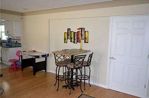 3rd image of 6417 Gulfport Blvd S