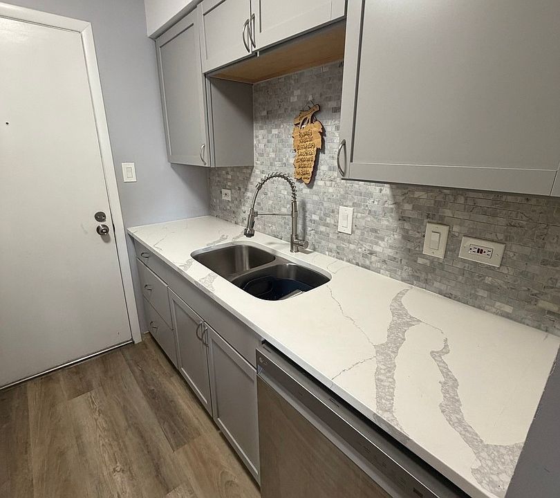 1st image of 15716 Terrace Dr Unit R3