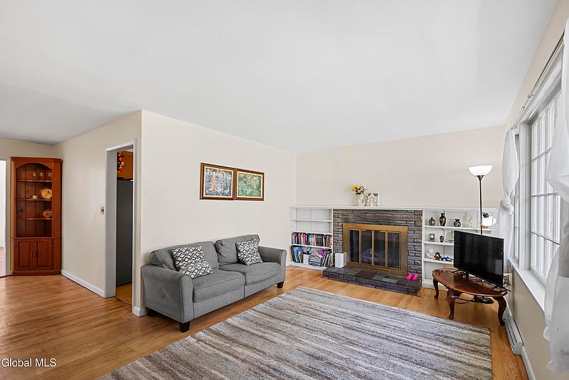 2nd image of 141 Birchwood Drive