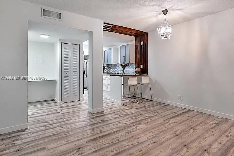 2 bed, 1.0 bath, $1,800 — Photo 4