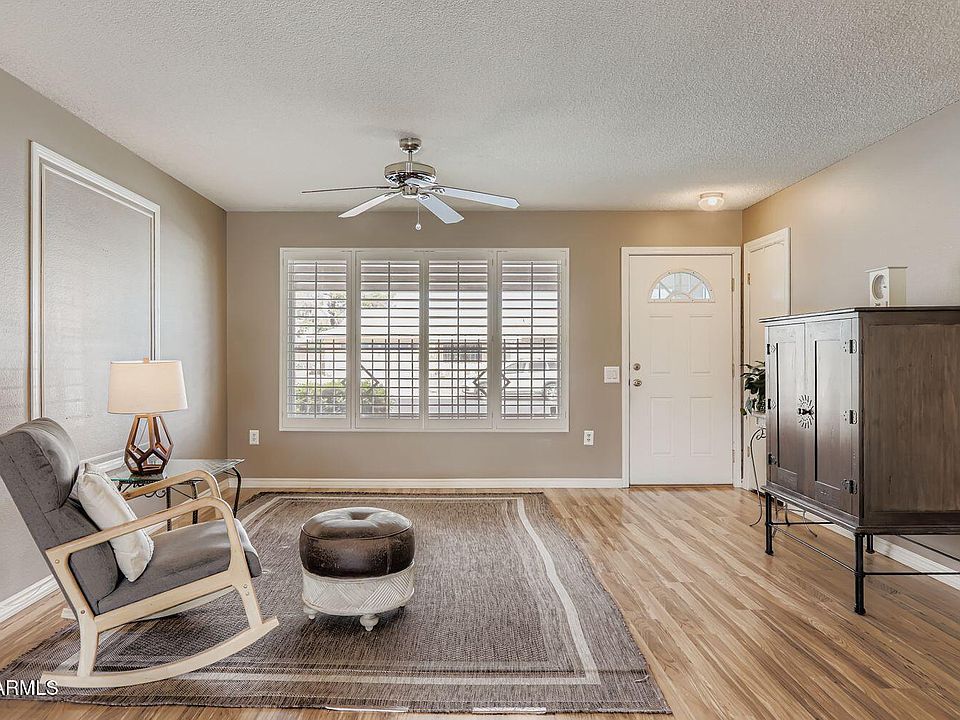 20025 N WILLOWCREEK Circle, Sun City, AZ 85373 | Zillow