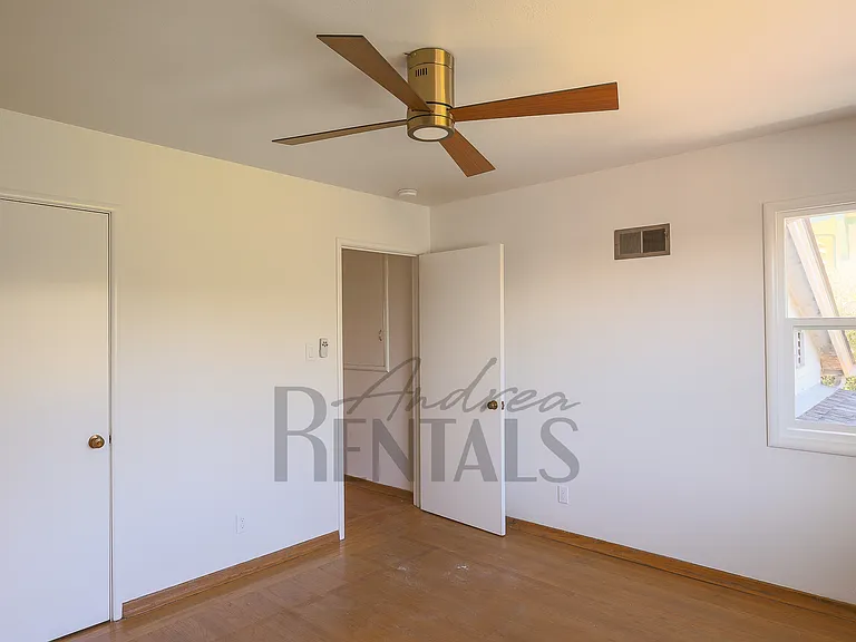 7 Ramona Ave — Photo 12