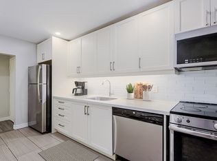 Beach Park Apartments, Toronto, ON M4L 3P3