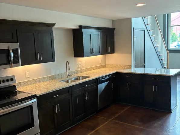 105 Campbell Ave SW #103, Roanoke, VA 24011
