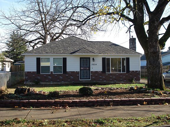 Updated bungalow on quiet street