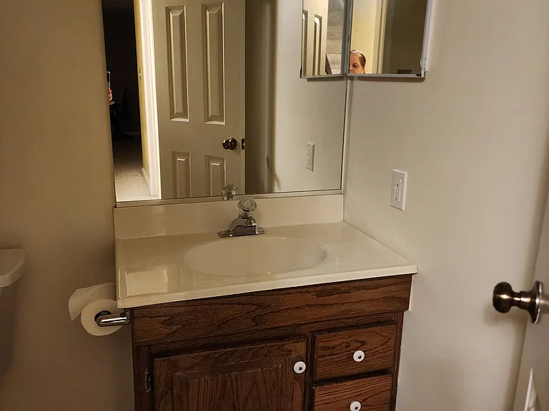 7912 Yancey Dr — Photo 3