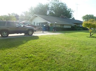 28290 E Broadway St, Walbridge, OH 43465